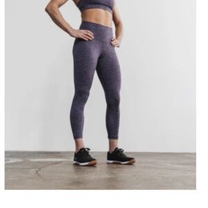 NOBULL High-Rise Matte Tight size small EUC